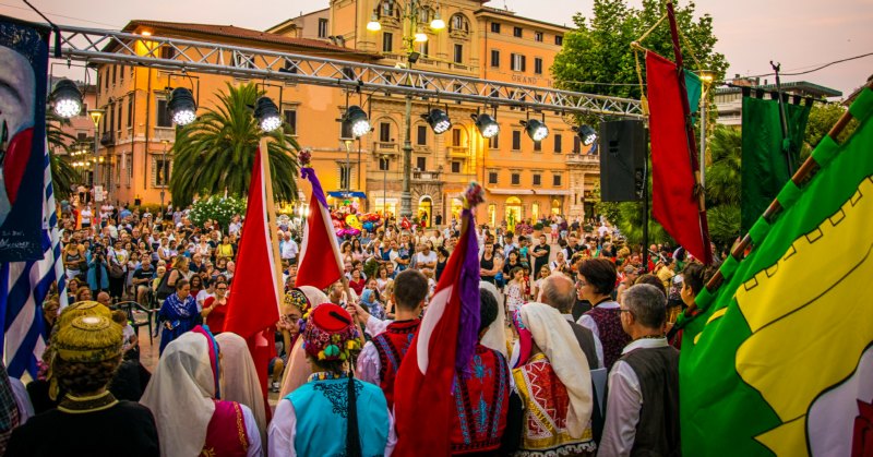 diethnes festival folklor sto montekatini terme