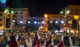 Φεστιβάλ φολκλόρ στο Μοντεκατίνι Τέρμε – Ιταλία — φωτογραφία 3 από 20