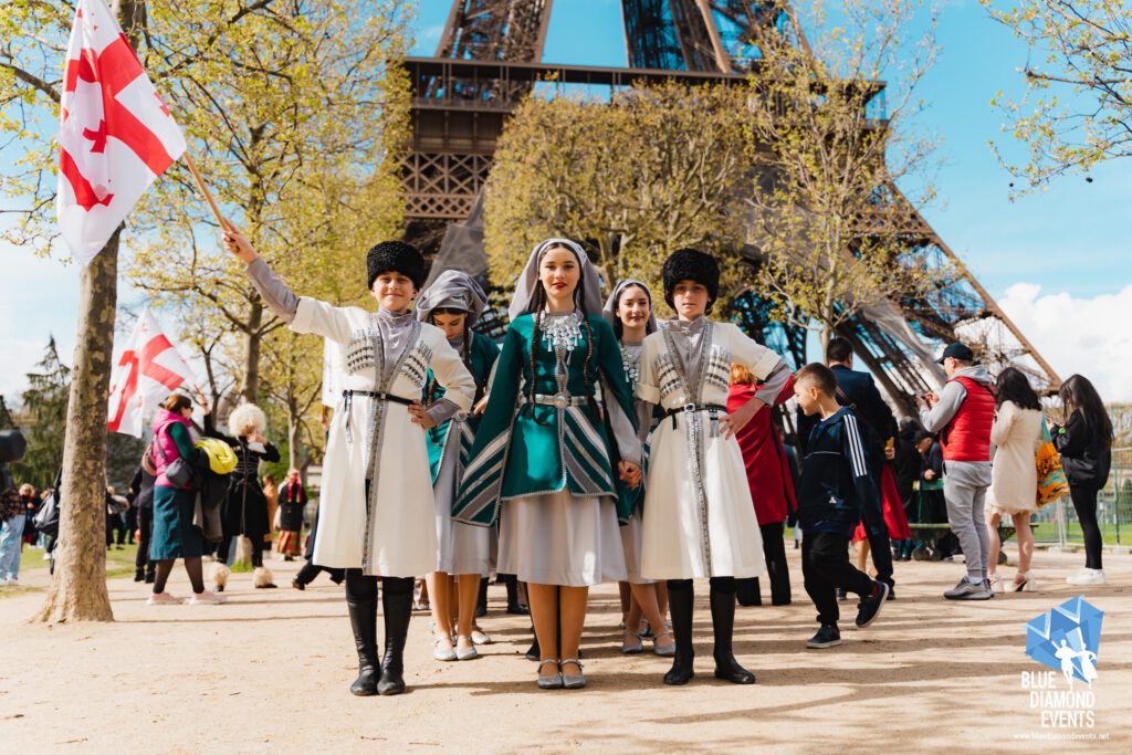 folklore festival Paris