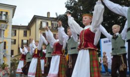 Folklore festival Lombardia, Lago di Como, Milano — foto 10 di 14