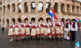 Folklore festival Rome — fotografija 4 od 13